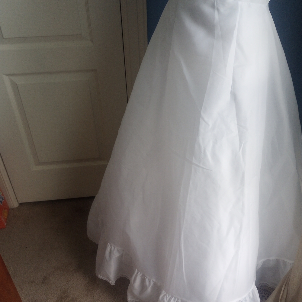 Elegant White Chemise / Half Slip
